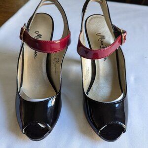 Miss Bisou black patent leather heel with cranberry strap